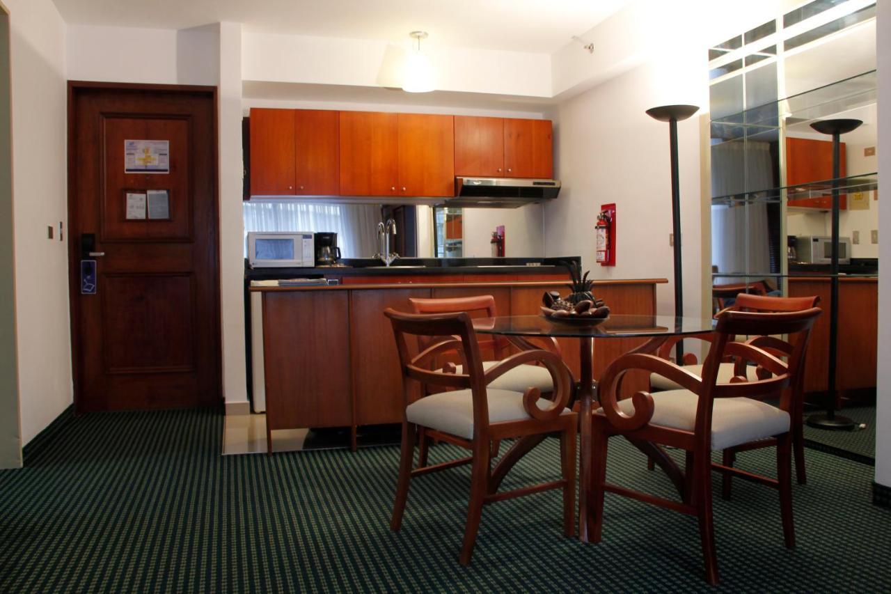 קראקס Hotel Altamira Suites מראה חיצוני תמונה