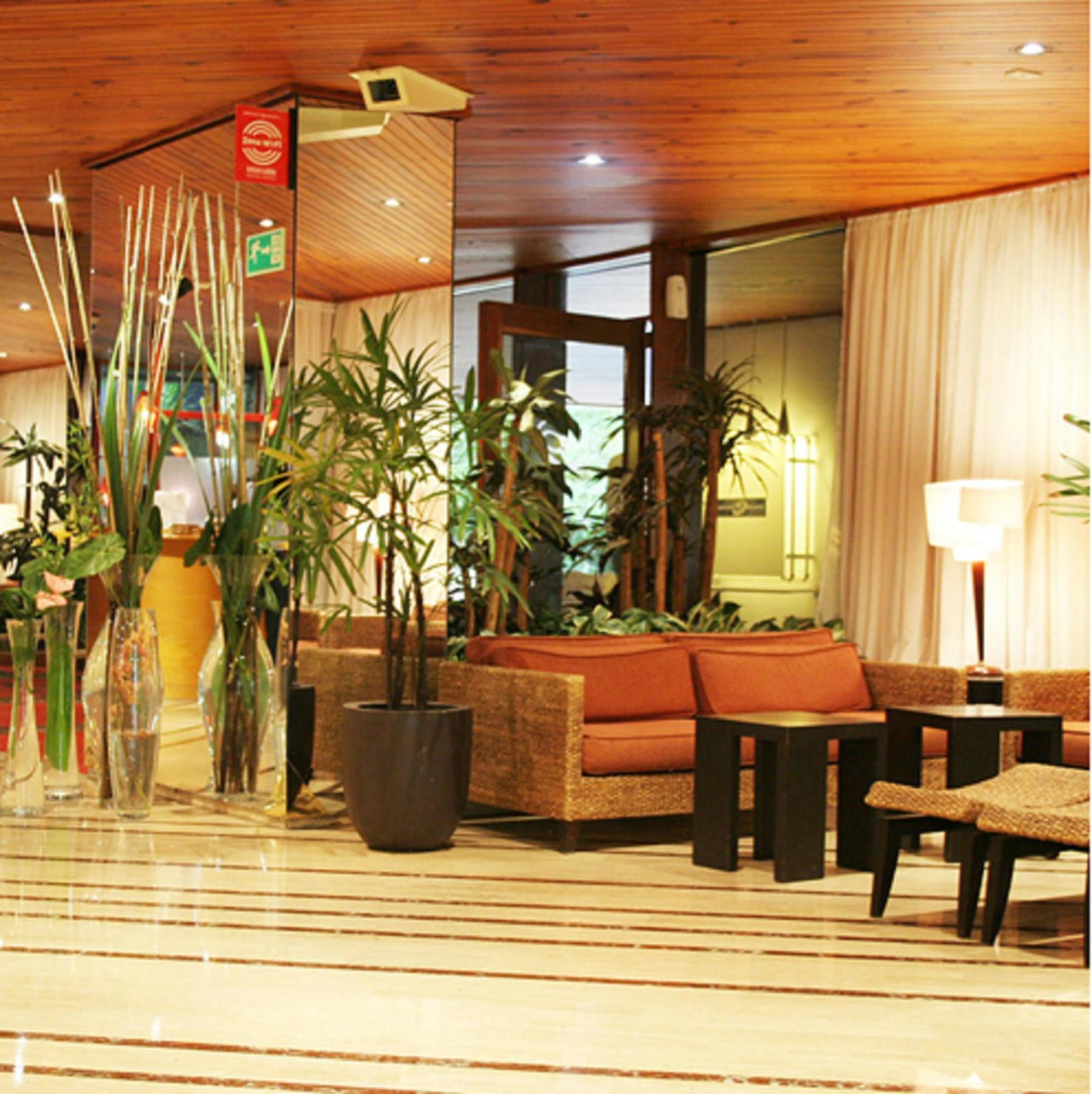 קראקס Hotel Altamira Suites מראה חיצוני תמונה
