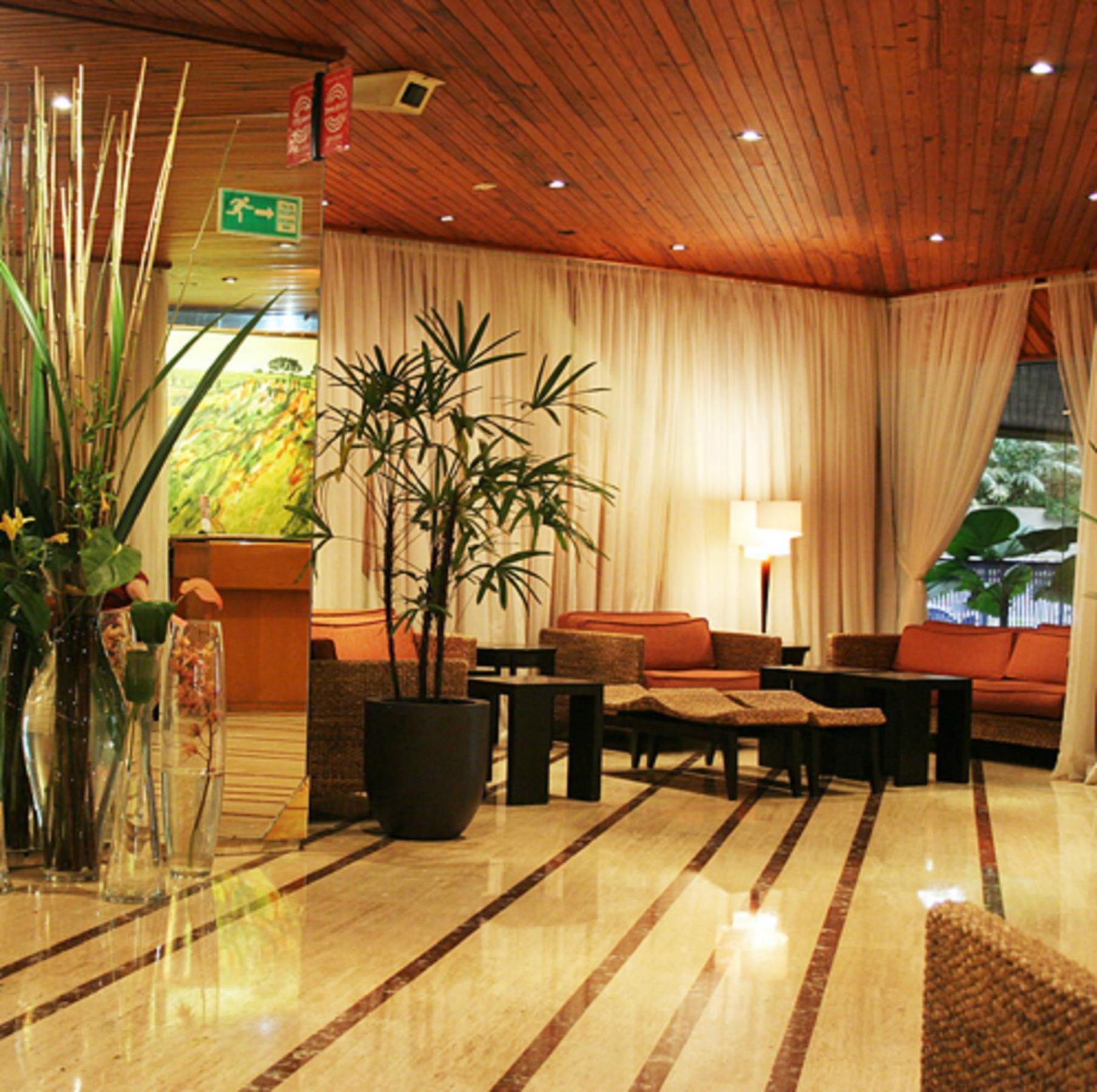 קראקס Hotel Altamira Suites מראה חיצוני תמונה